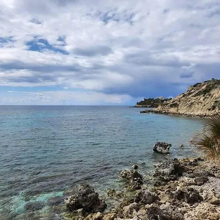 Serenity Corner Apartment *