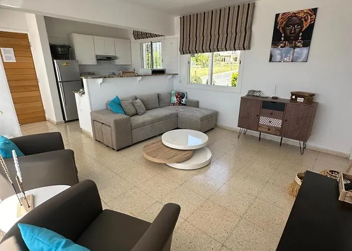 Serenity Corner بافوس