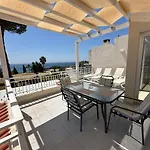 Serenity Corner Apartman *